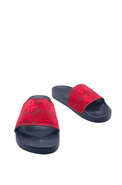 flat slippers