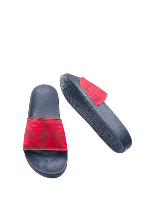 flat slippers